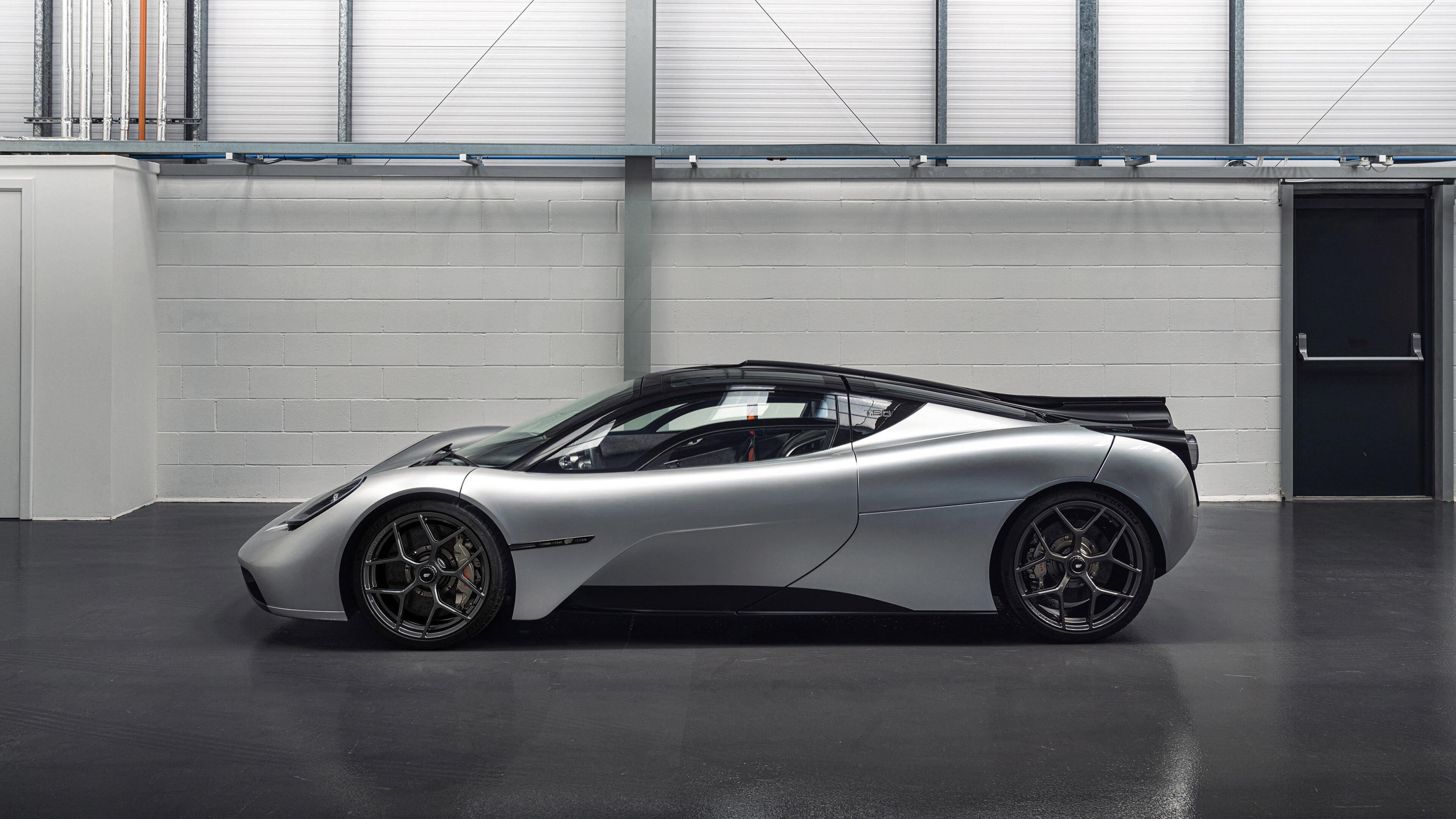 开云官方网站-中国足球缺乏欧洲联赛球员代表呈现发展断层，中国男足欧洲